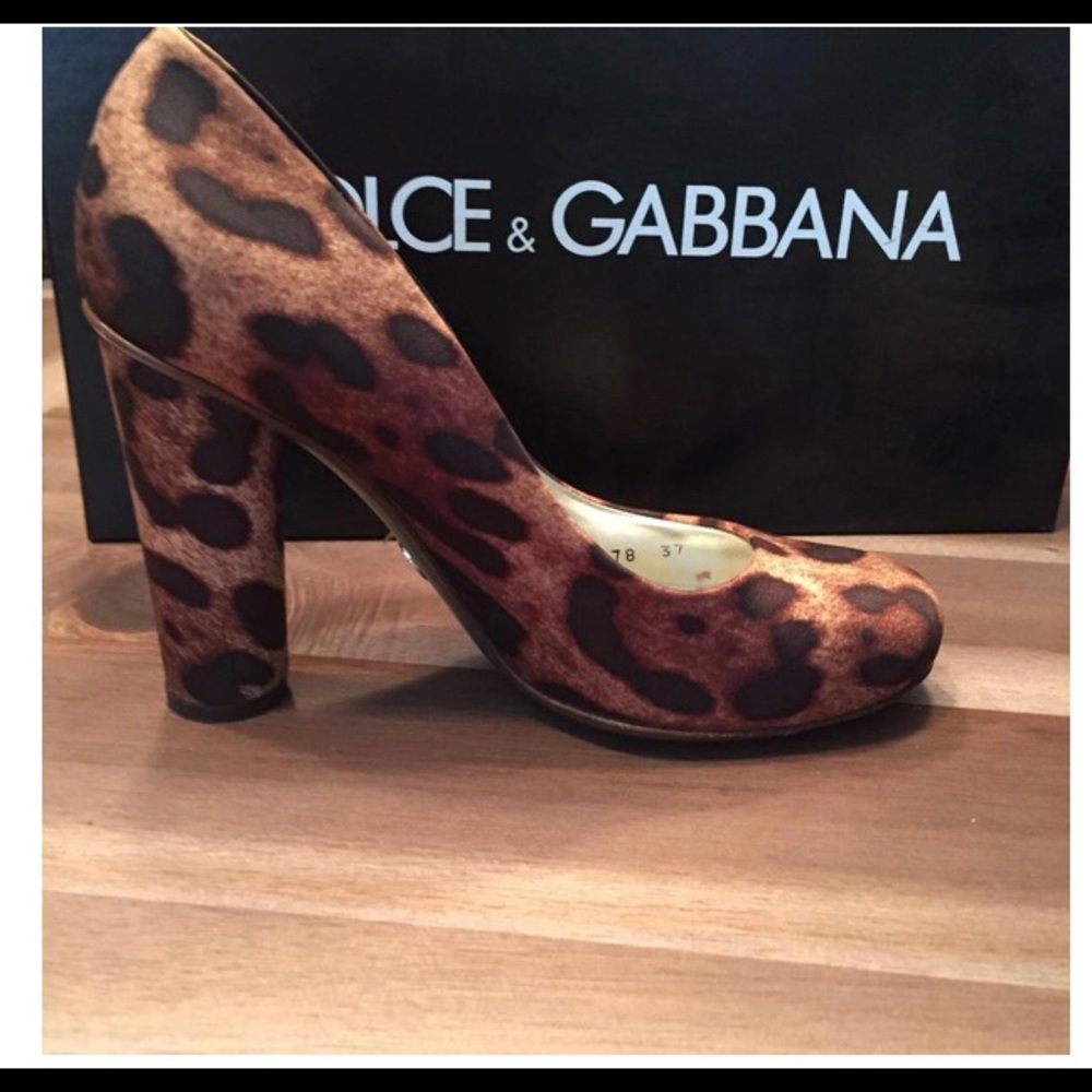 Dolce&Gabbana Leopard Print Decollete Mika…